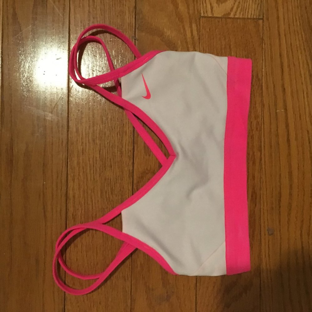 Pink Nike Set - Picture 3 of 7